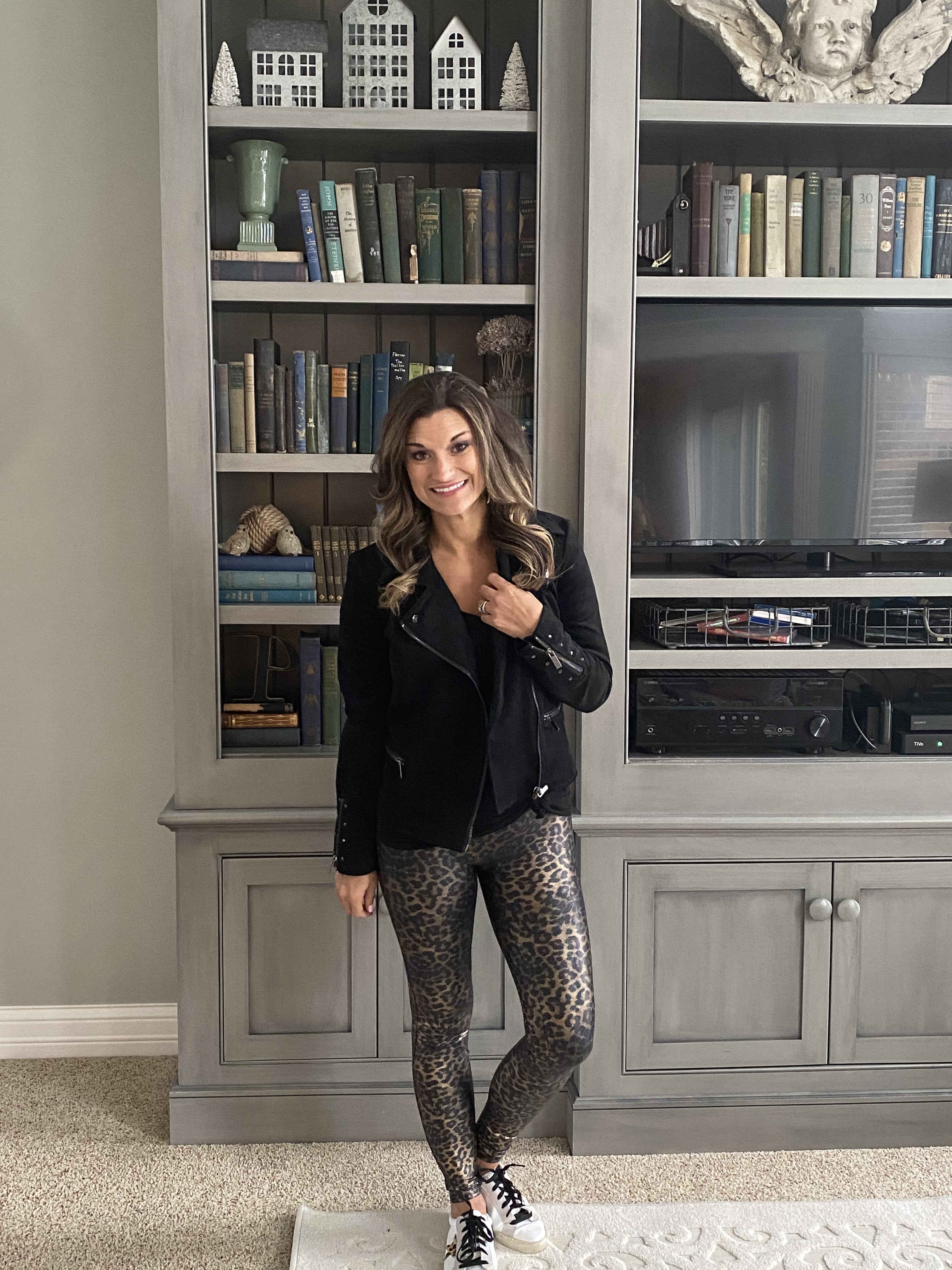 How to Wear Leopard Print Leggings – Just Posted