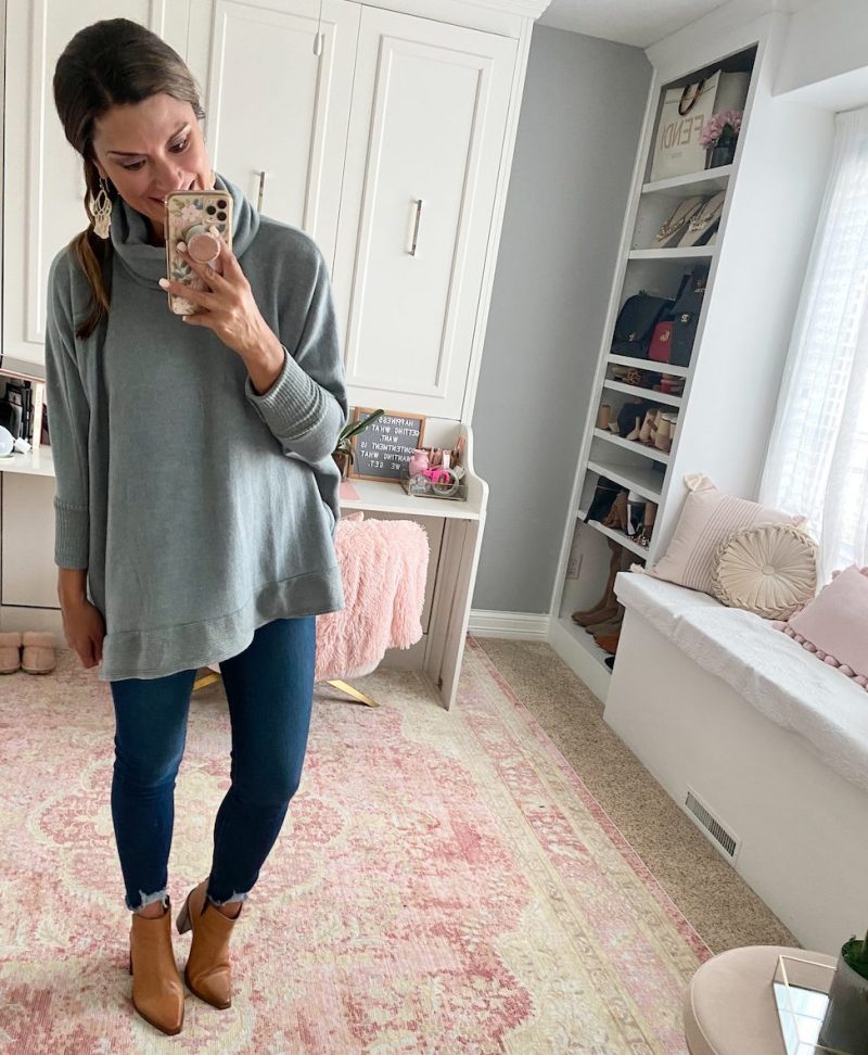 12 Tops to Wear with Jeans and Tan Booties – Just Posted