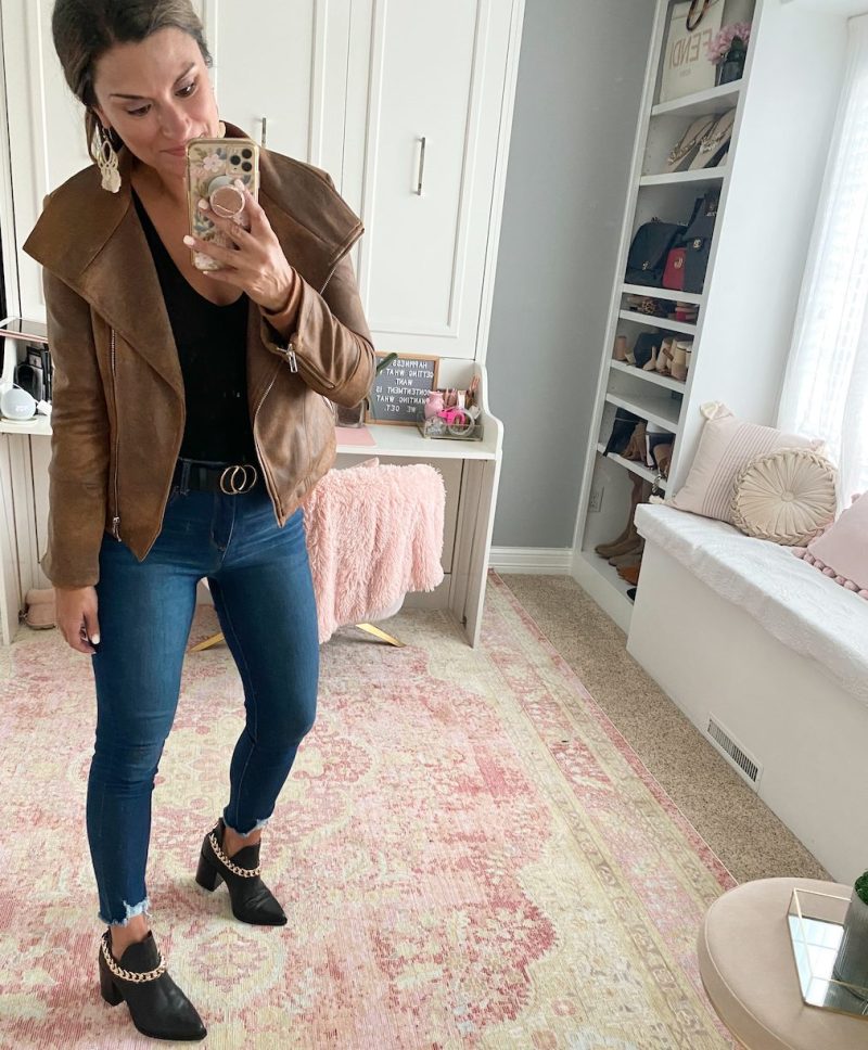 6 Ways to Style a Black Bodysuit & Jeans – Just Posted