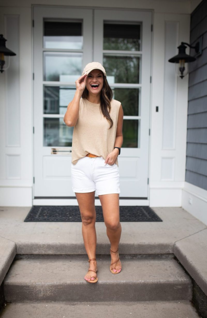 15 Ways To Wear White Shorts For Chic Summer Looks
